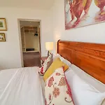 Millers Lane House Holiday home *