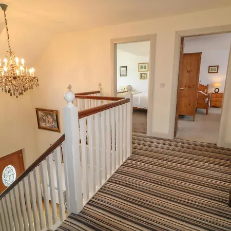 Millers Lane House * Aught Upper