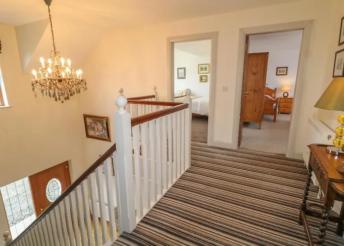 Millers Lane House * Aught Upper