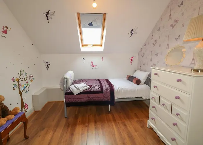 Millers Lane House Aught Upper